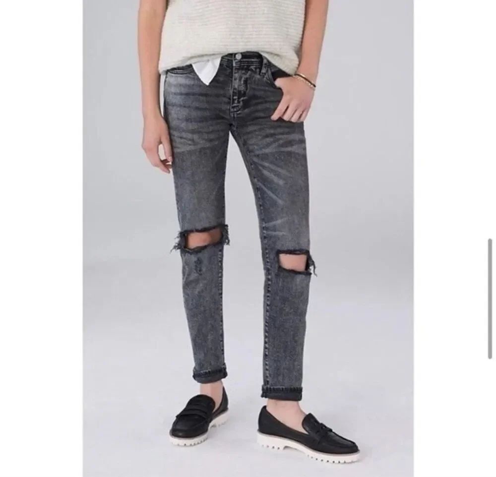 Pilcro and the Letterpress distressed black slim 26 jeans